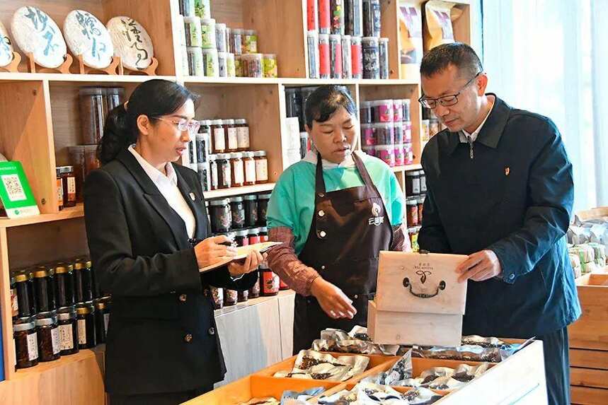 云南省农业科学院茶叶研究所对梁河县茶叶产业发展提建议和对策